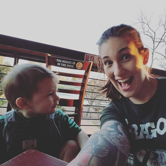 Meet your Posher, Jessica - Picture 1 of 1